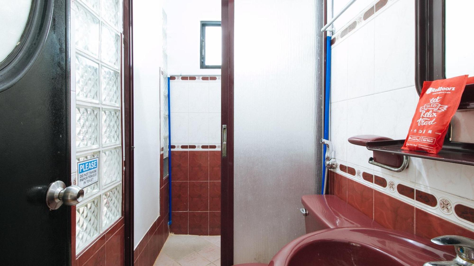 Reddoorz At Plus Villa Gloria Taguig Exterior foto