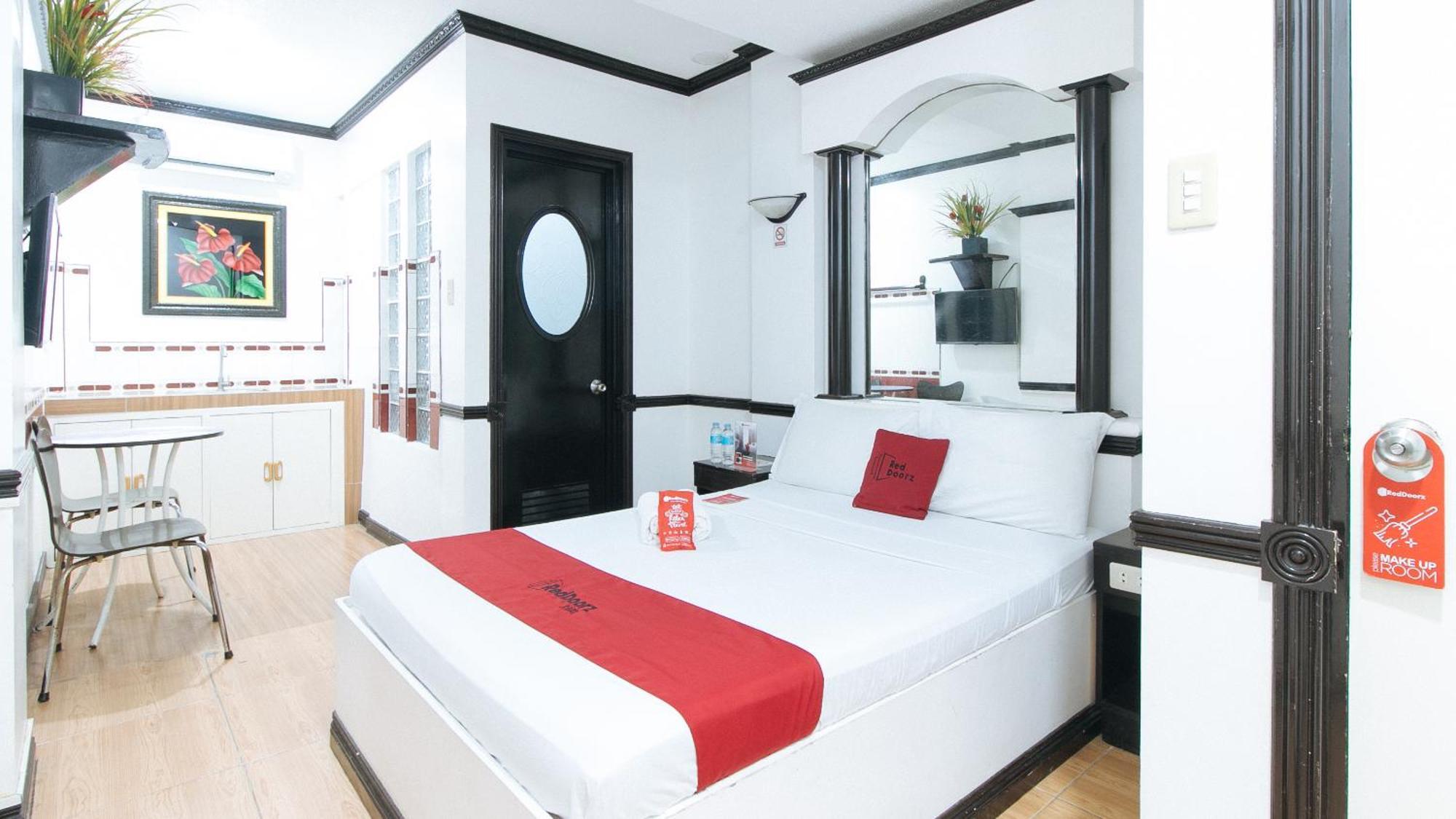 Reddoorz At Plus Villa Gloria Taguig Exterior foto